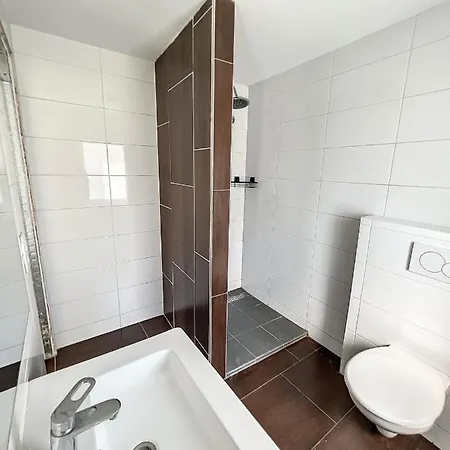 18 Brussels-charleroi-airport *