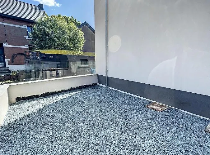 18 Brussels-charleroi-airport * Charleroi